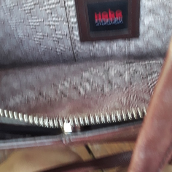 Handbag - Picture 3 of 4